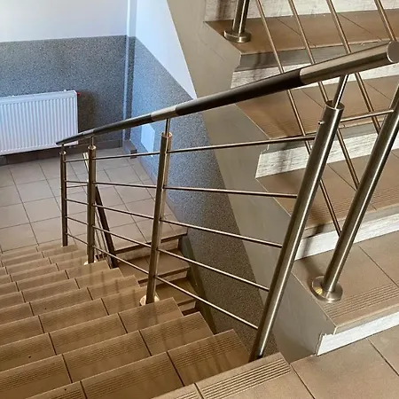 Aparthotel Zabrze, Apartamenty W Centrum Z Prywatnym Parkingiem Exterior photo