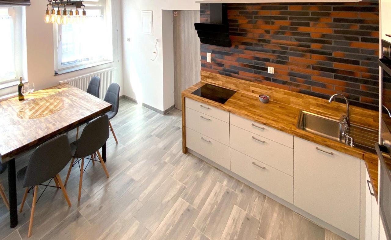 Apartment Zabrze, W Centrum Z Prywatnym Parkingiem