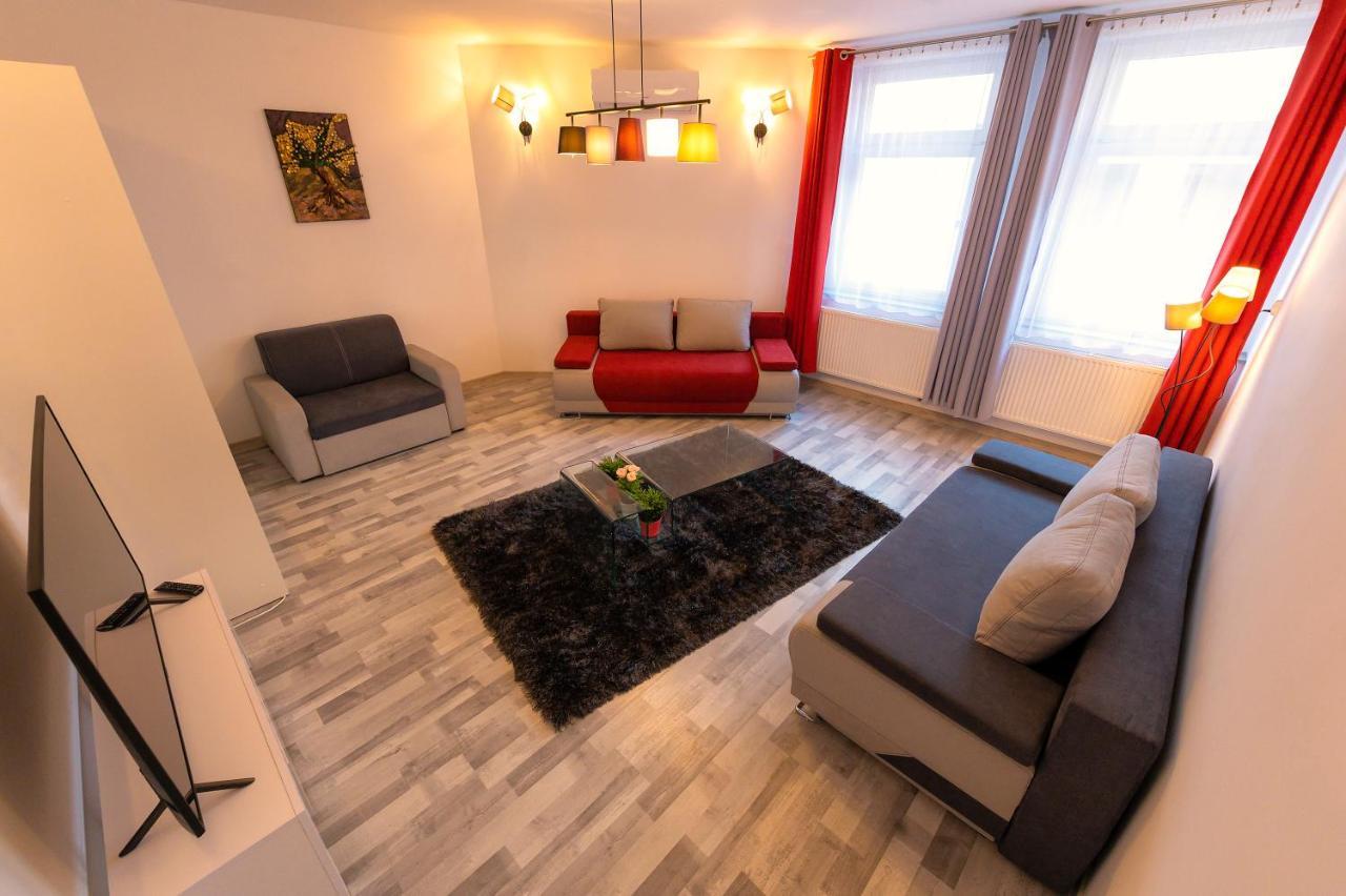 Zabrze, W Centrum Z Prywatnym Parkingiem Apartment *