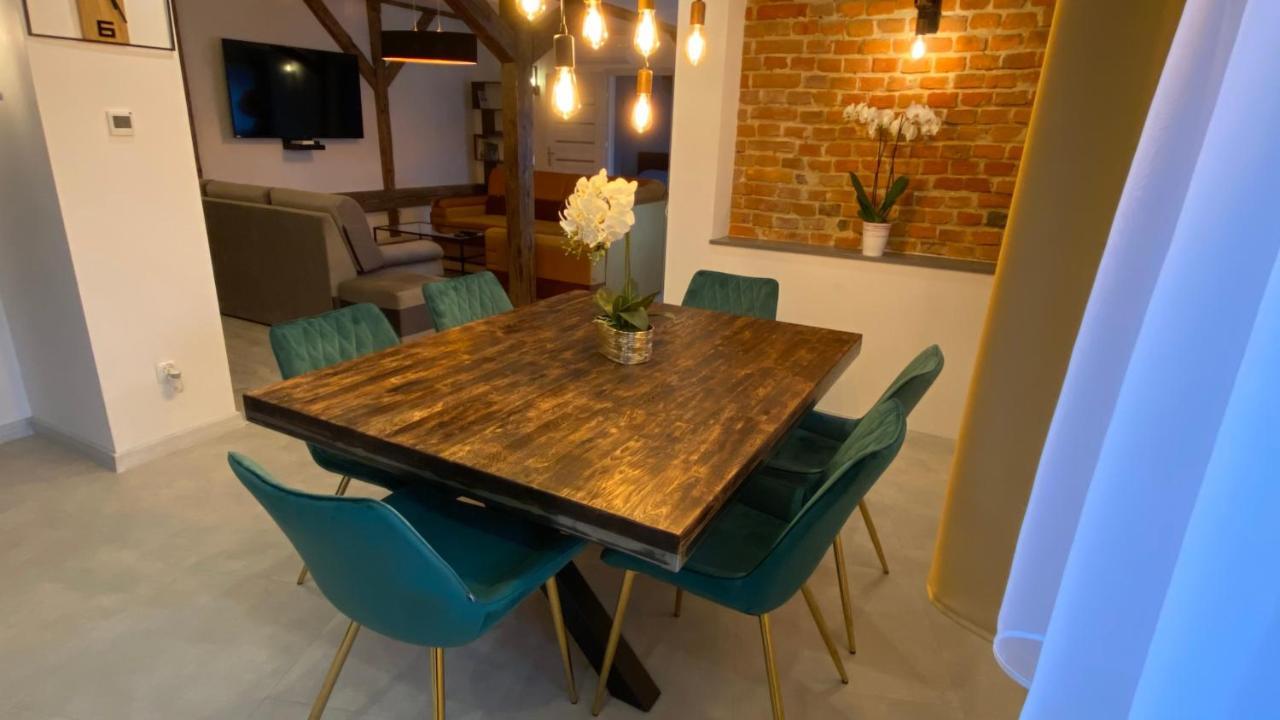 Apartment Zabrze, W Centrum Z Prywatnym Parkingiem *