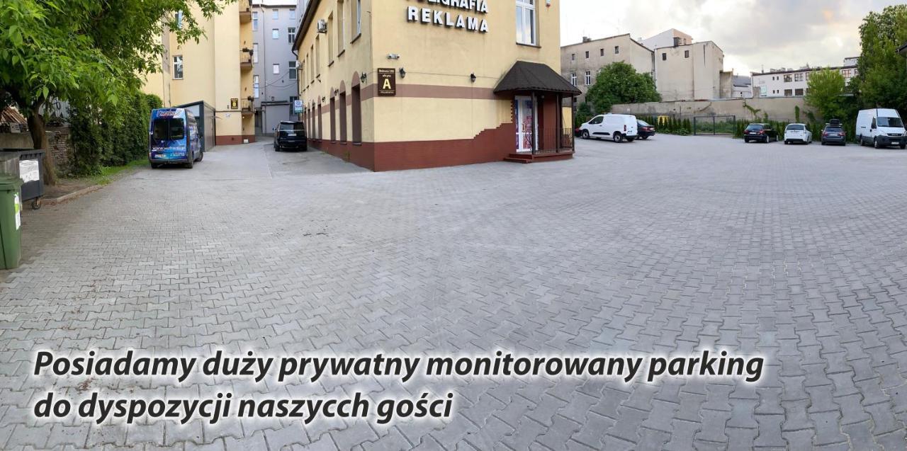 Zabrze, W Centrum Z Prywatnym Parkingiem Apartment *