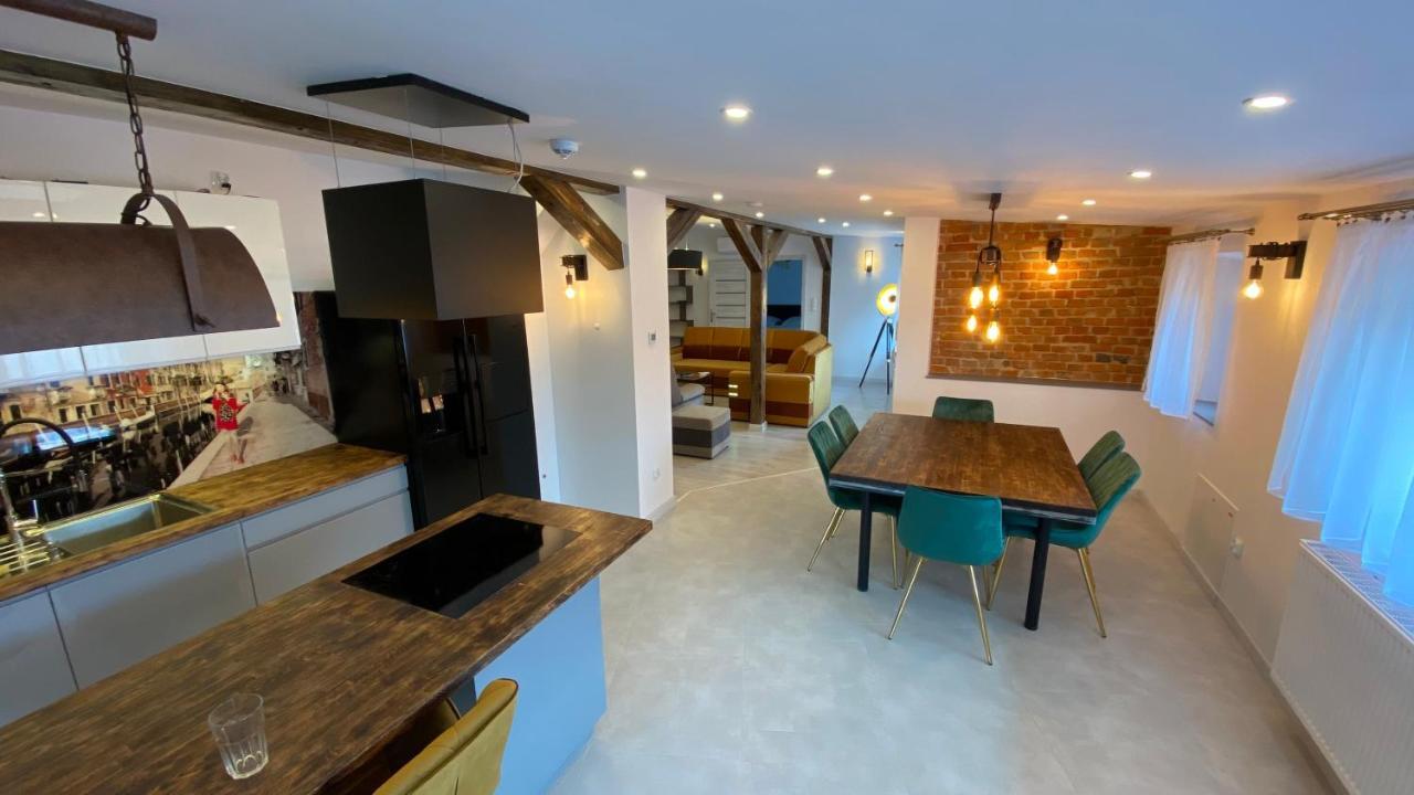 Apartment Zabrze, W Centrum Z Prywatnym Parkingiem