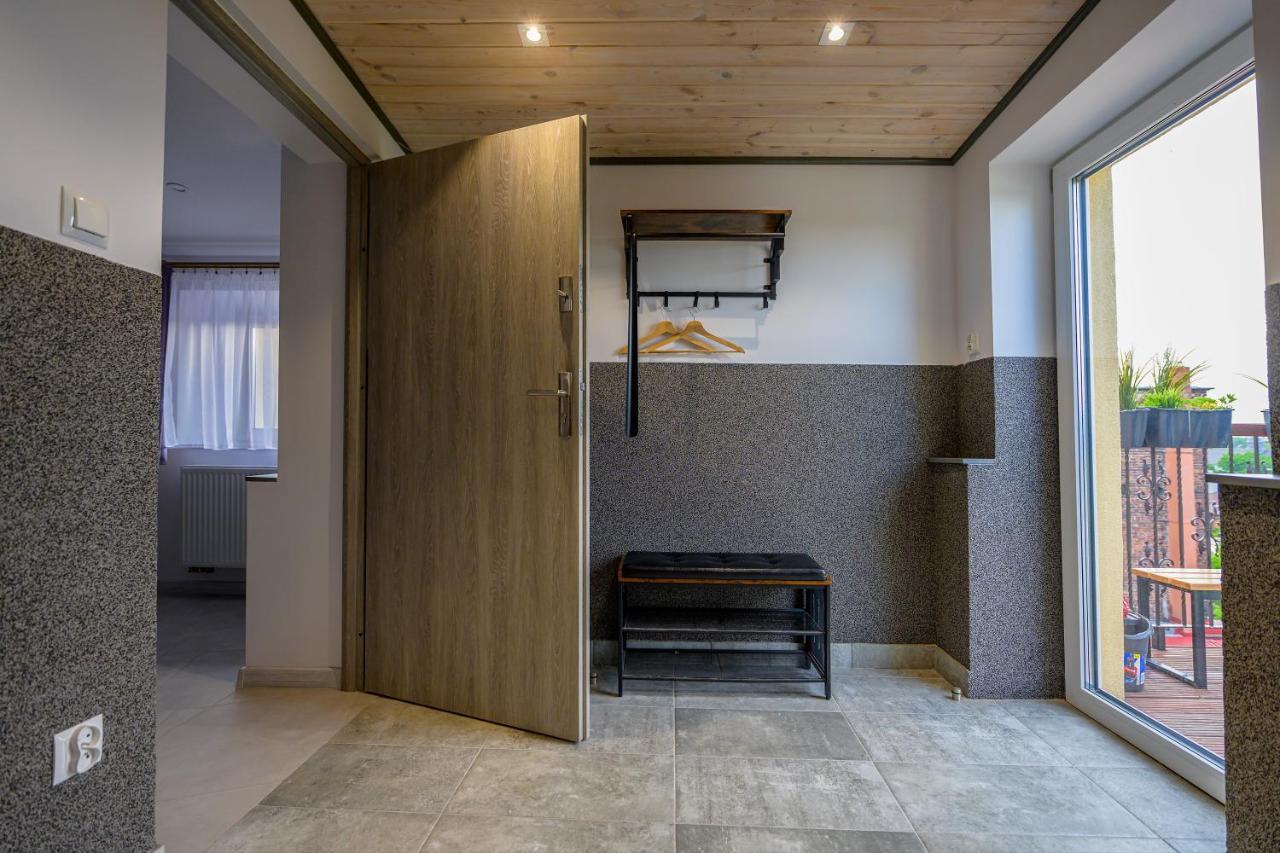 Apartment Zabrze, W Centrum Z Prywatnym Parkingiem *